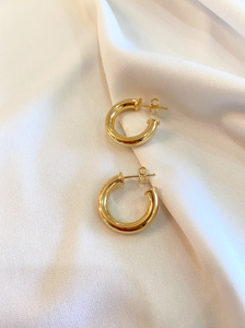 Mais vendidos! Brincos de argola folheados a ouro para o dia a dia